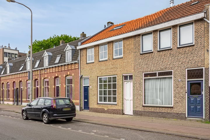 Broekhovenseweg 141 in Tilburg