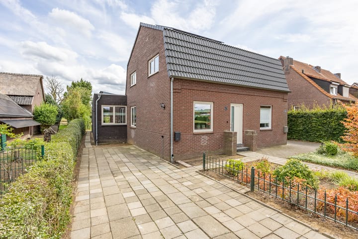 Broekhuizerweg 24 in Lottum