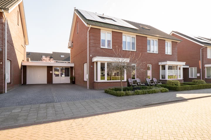 Broekland 32 in Vriezenveen