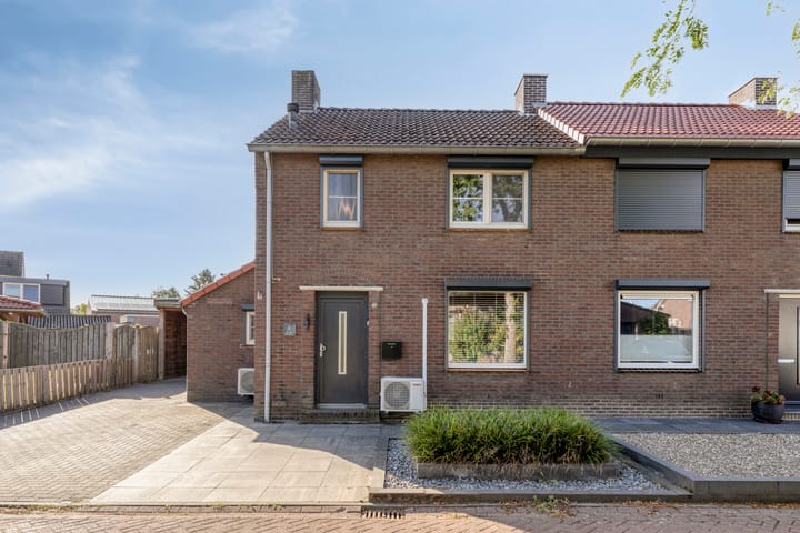Broekstraat 1 in Koningslust