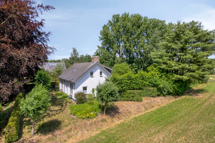 Photo of property Broekstraat 32, Gemonde