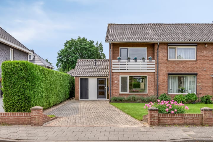 Broekstraat 54a in Valburg