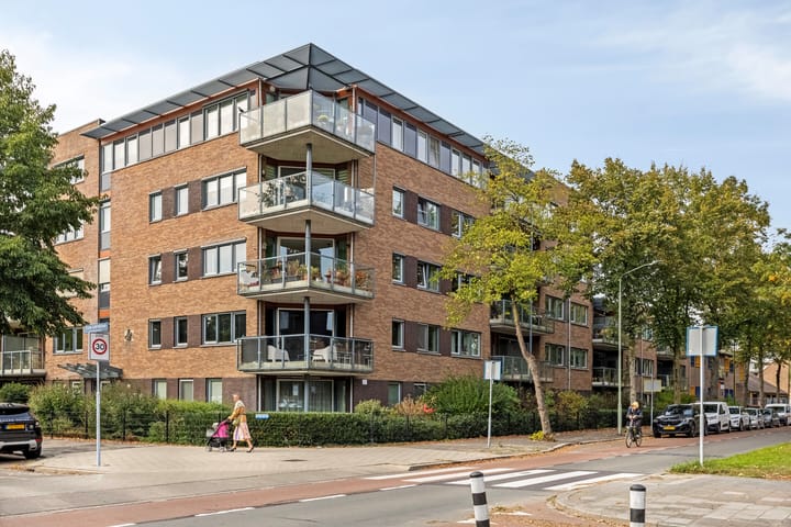 Photo of property Brouwersdijk 115C, Dordrecht