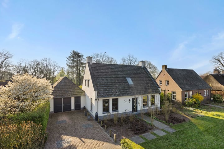 Photo of property Brouwhuisweg 27, Vlierden