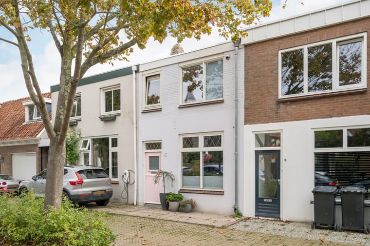 Brugstraat 16, Sint-Annaland Photo of property Brugstraat 16, Sint-Annaland