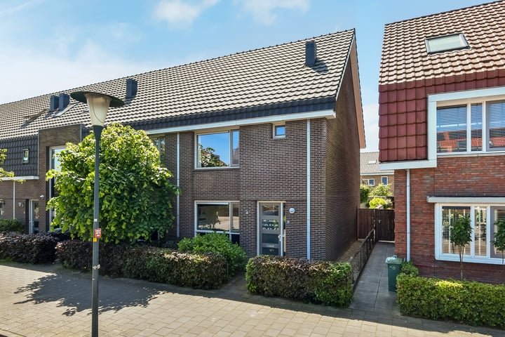 Brugwachter 28 in Elst