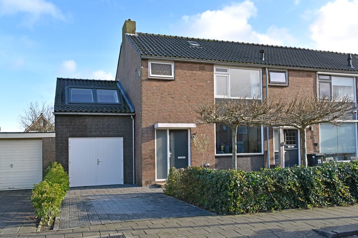 Bruningsstraat 23 in Nieuwveen