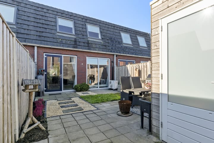 Photo of property Buitenkruier 94, Stompetoren