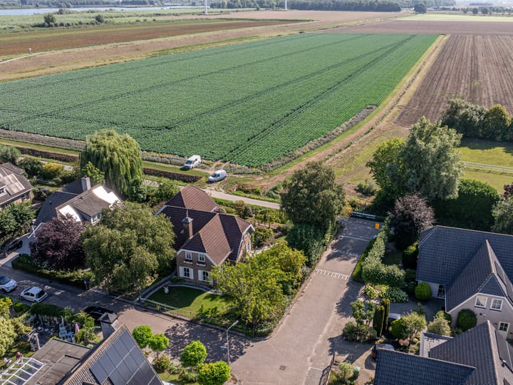 Photo of property Buitenlanden 2, Heinenoord