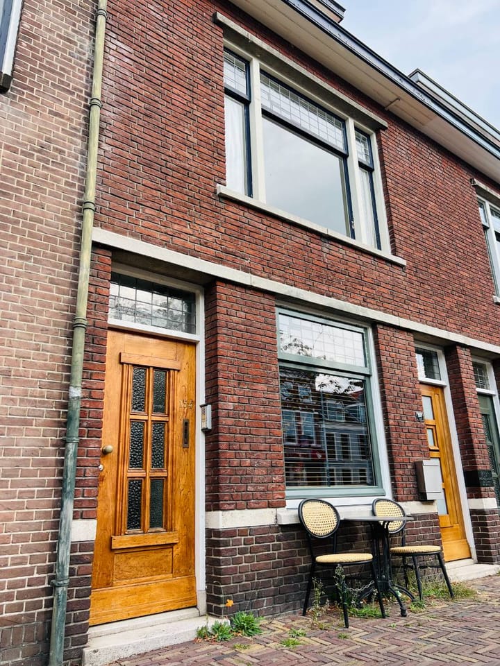 Buitenwatersloot 154 in Delft