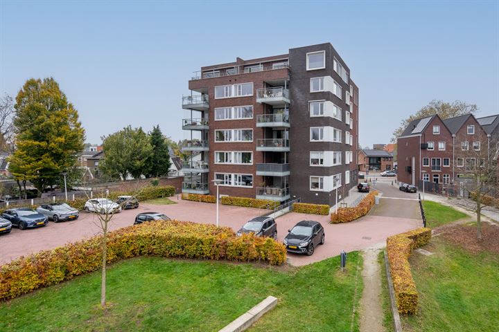 Buizerdhof 22 in Hengelo