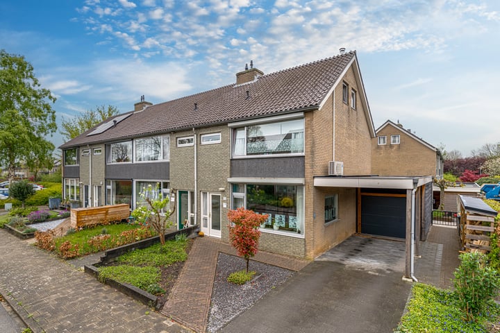 Buizerdstraat 73 in Brummen
