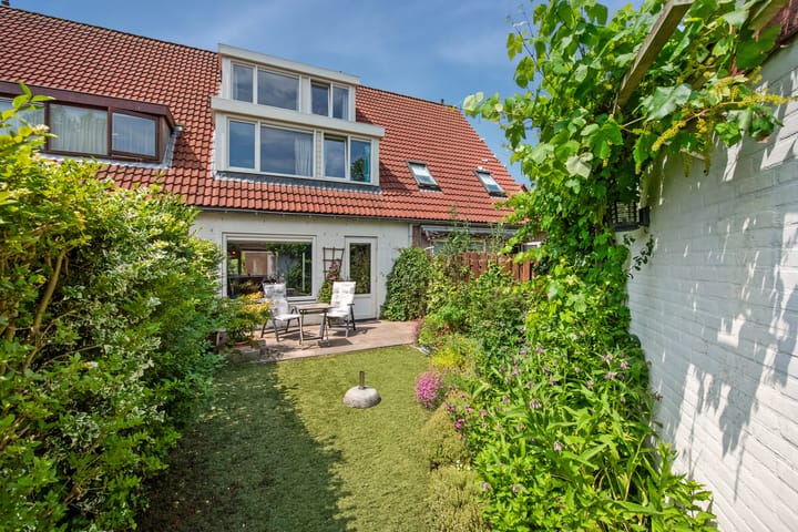 Photo of property Buizerdveld 15, Zoetermeer