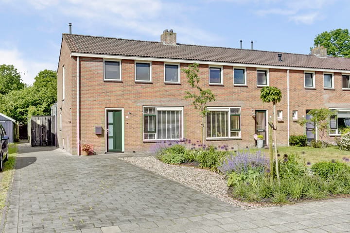 Buorsterwyk 14 in Lippenhuizen
