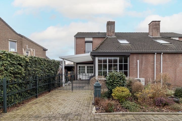 Burchtstraat 44 in Bunde