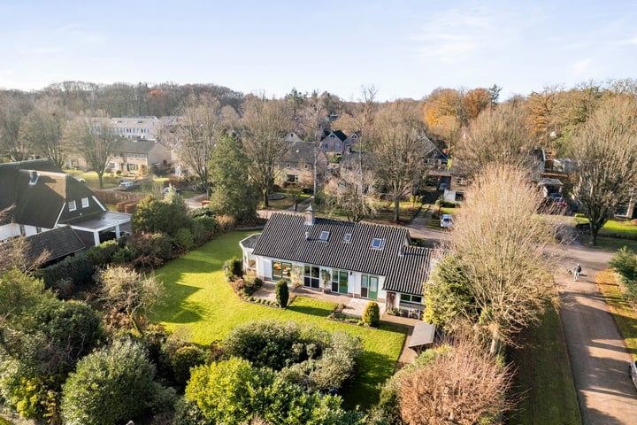 Burg. Arriënsweg 3 in Diepenveen