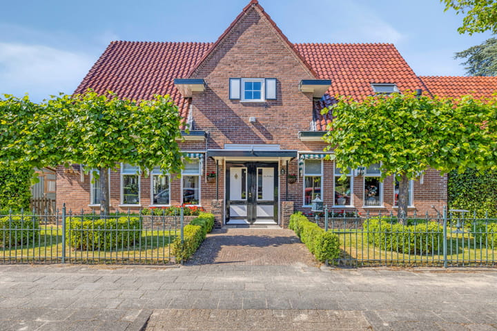 Burg C Zaaijerlaan 6 in Dirksland