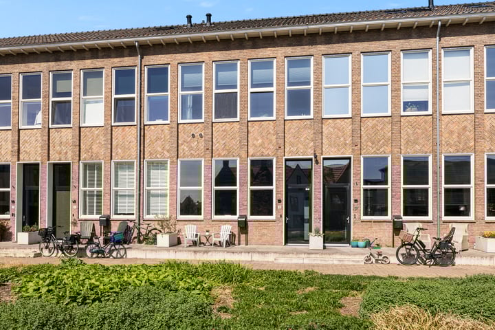 Photo of property Burg H v Sleenstr 10, Brielle