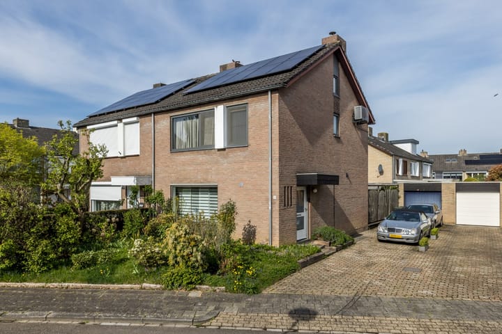 Burg. Hamersstraat 18 in Munstergeleen