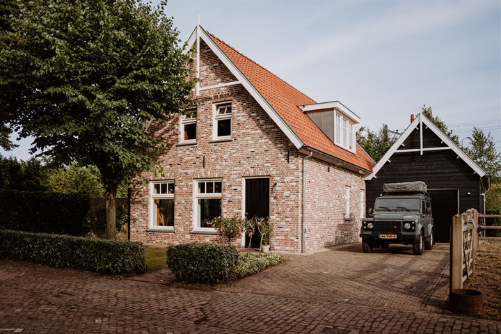 Burg. Jhr. von Heijdenlaan 11 in Rosmalen