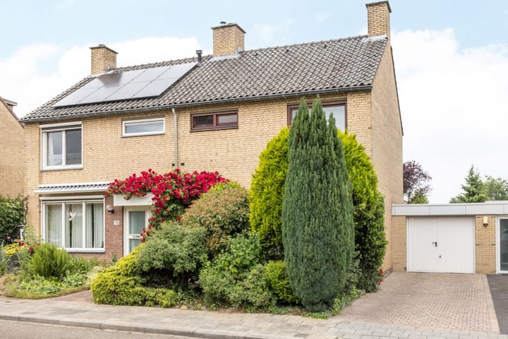 Photo of property Burg. Luytenstraat 14, Munstergeleen