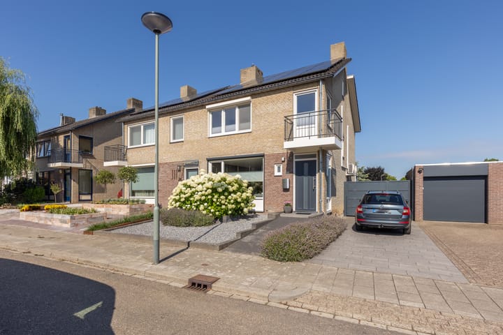 Photo of property Burg. Luytenstraat 22, Munstergeleen
