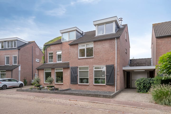 Burg. Panisstraat 15, Haaren Photo of property Burg. Panisstraat 15, Haaren