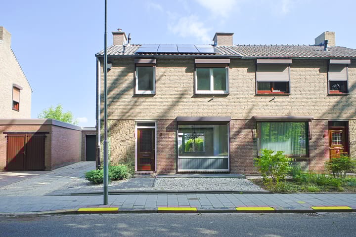 Burg. Smeetsstraat 8 in Munstergeleen