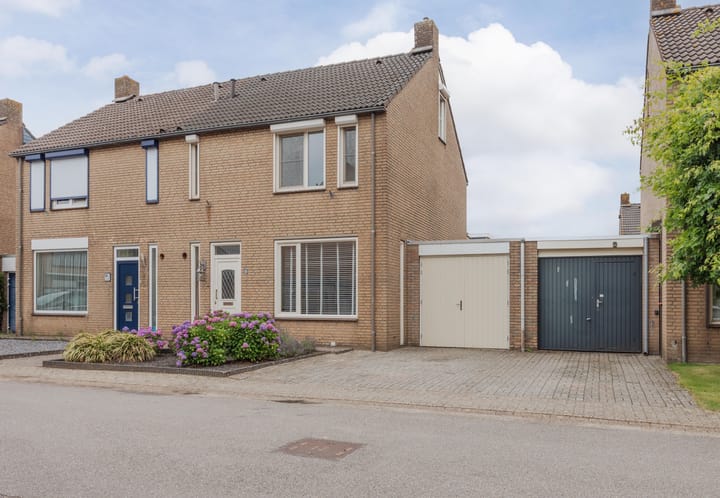 Burg van Leentstraat 18 in Grubbenvorst foto
