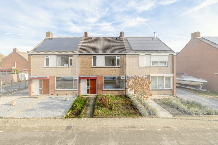 Burg van Leentstraat 34 in Grubbenvorst