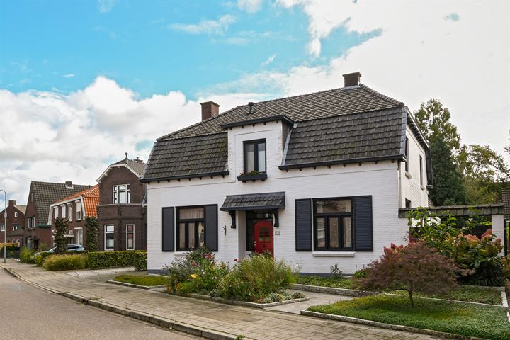 Burg. Vullersstraat 12 in Nederweert