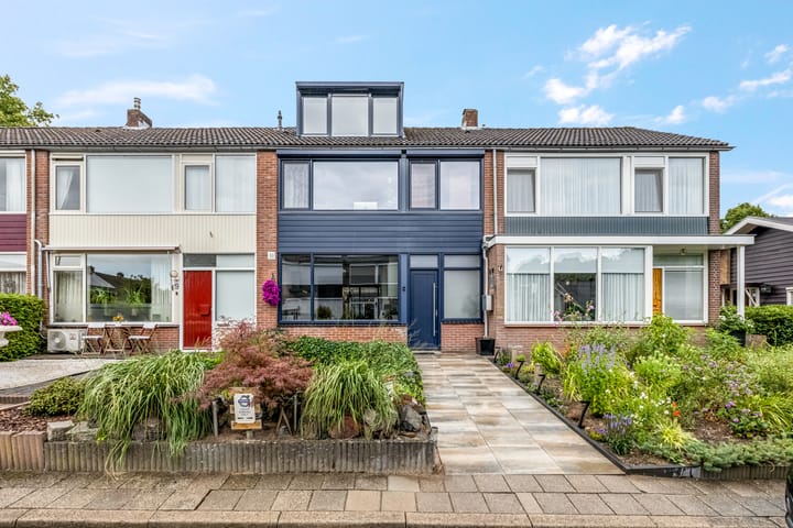 Photo of property Burg W E v Weedelaan 7, Amerongen