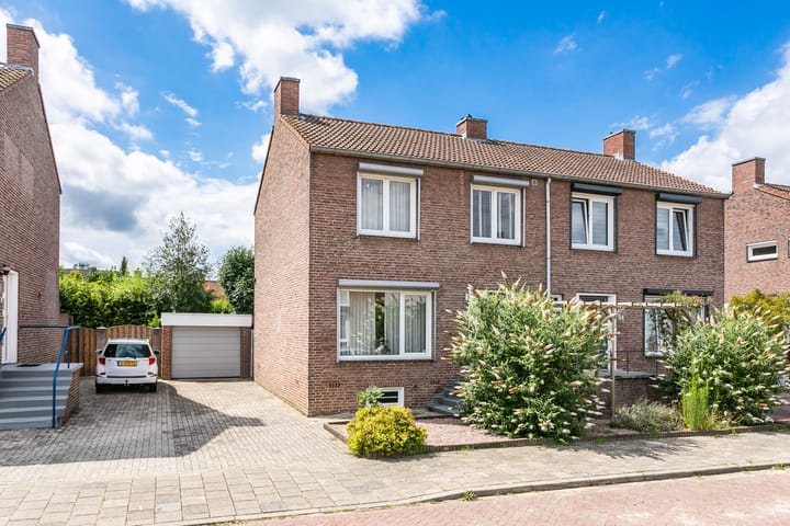 Burg. Willemsstraat 26 in Hoensbroek