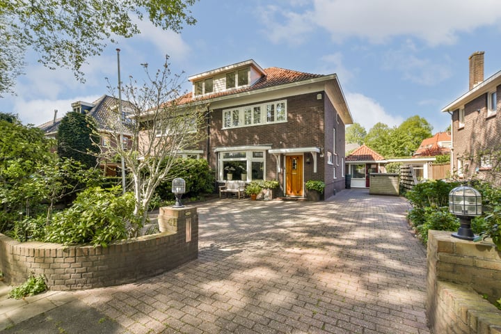 Burgemeester Amersfoordtlaan 41 in Badhoevedorp