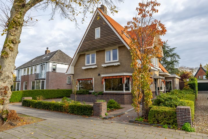 Burgemeester Bartelsstr 9 in Hoogezand