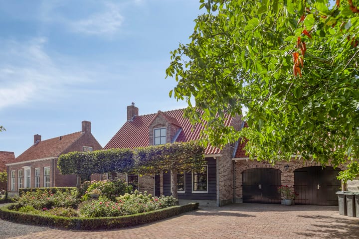 Photo of property Burgemeester Bosselaarstraat 17, Aagtekerke