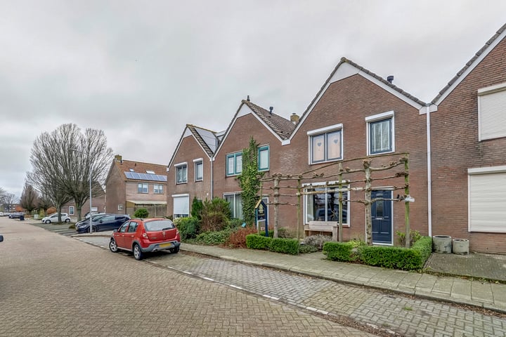 Burgemeester Bouwensestraat 37 in Scherpenisse