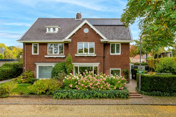 Burgemeester Brandtlaan 2 in Velp photo