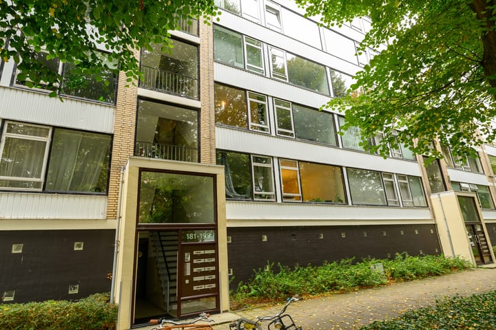 Burgemeester Caan van Necklaan 197 in Leidschendam