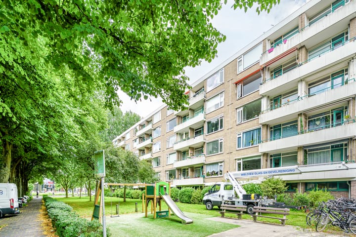 Photo of property Burgemeester Caan van Necklaan 564, Leidschendam