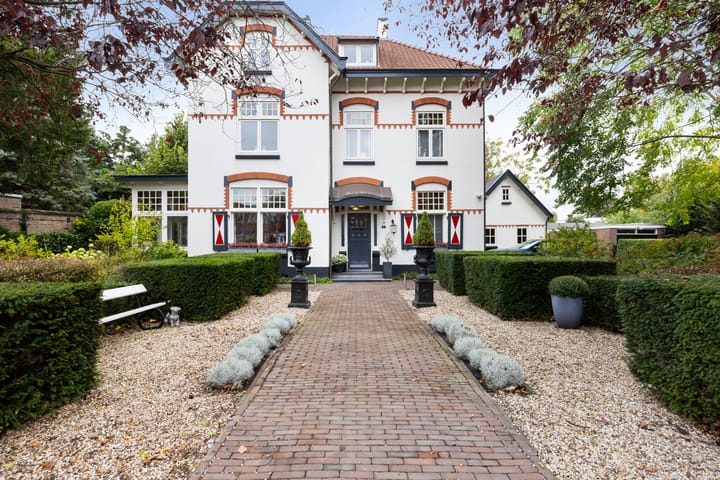 Photo of property Burgemeester de Bruïnelaan 1E, Zwijndrecht