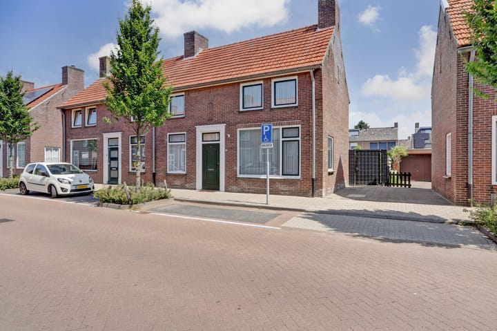 Burgemeester de Grauwstraat 10 in Baarle-Nassau