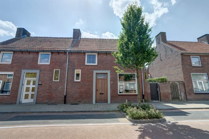 Burgemeester de Grauwstraat 11 in Baarle-Nassau foto