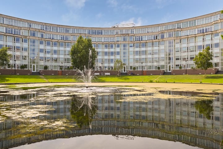 Burgemeester De Monchyplein 161 in 's-Gravenhage