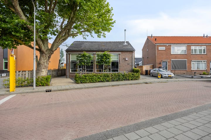 Burgemeester Doormanstraat 24a in Driebruggen
