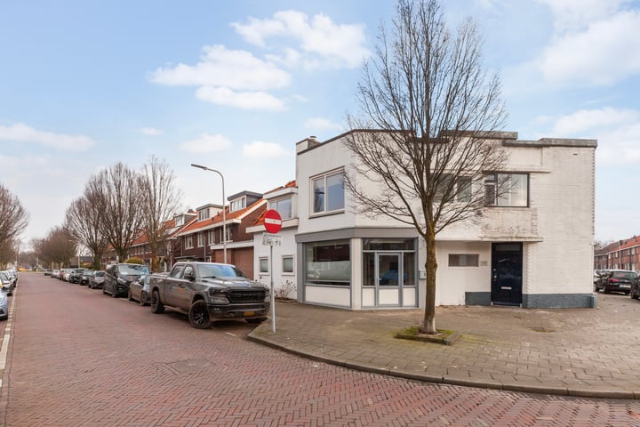 Burgemeester Doornplein 9 in Zwijndrecht