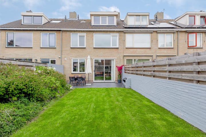 Burgemeester Elmersstraat 27 in Sijbekarspel foto