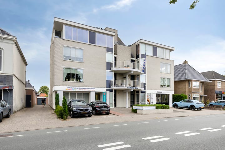 Foto van woning Burgemeester Falkenaweg 22, Heerenveen