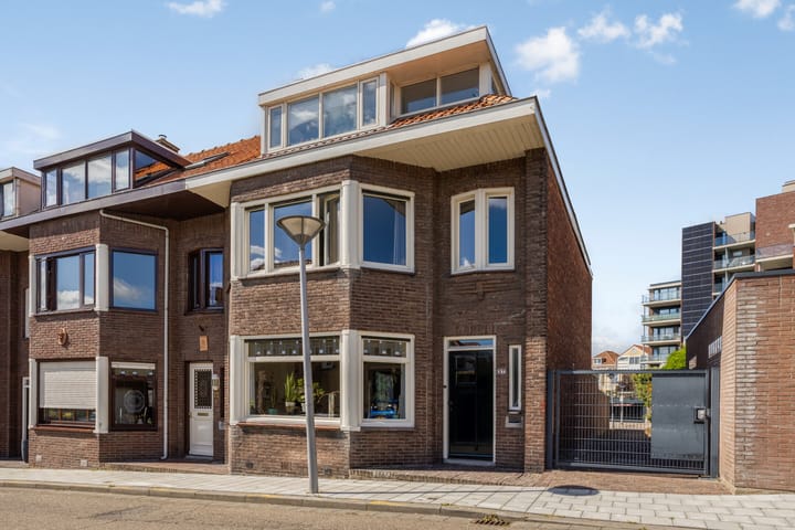 Photo of property Burgemeester Geillstraat 37, Terneuzen