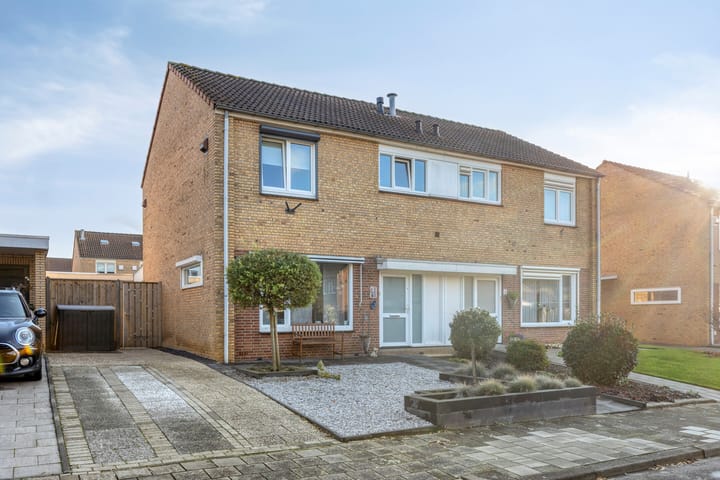 Burgemeester Kleutersstraat 8 in Meerssen